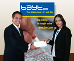 2nd Runner Up, Nancy Farid, receiving her prize from Dany Farha COO, Bayt.com